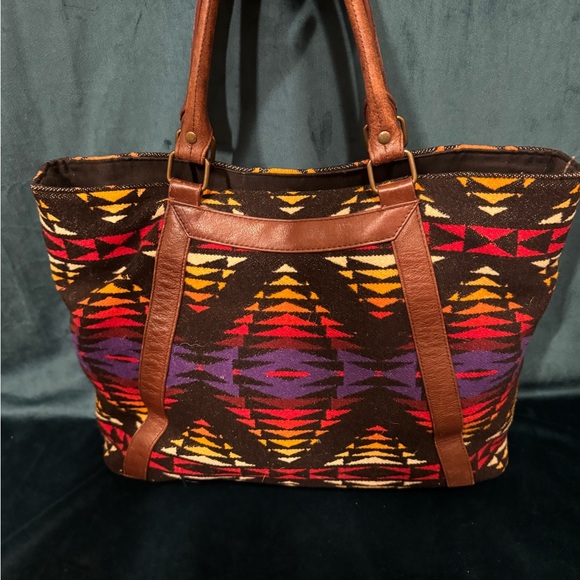 Pendleton Purse - Picture 2 of 4